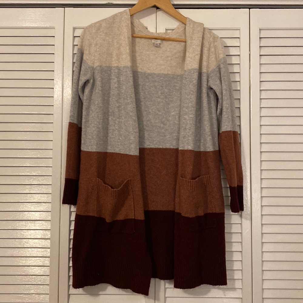 A new day cardigan, sweater, size medium. Target brand!